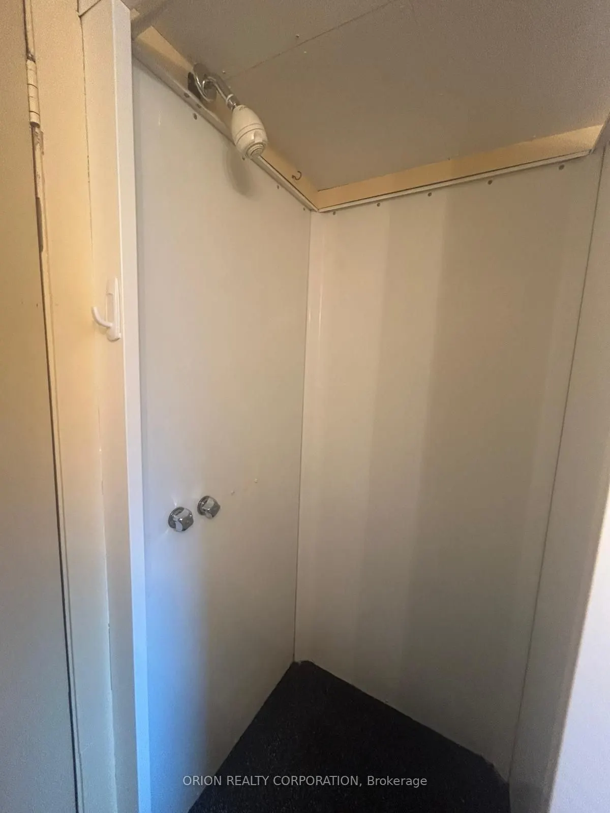 258 Viewmount Avenue