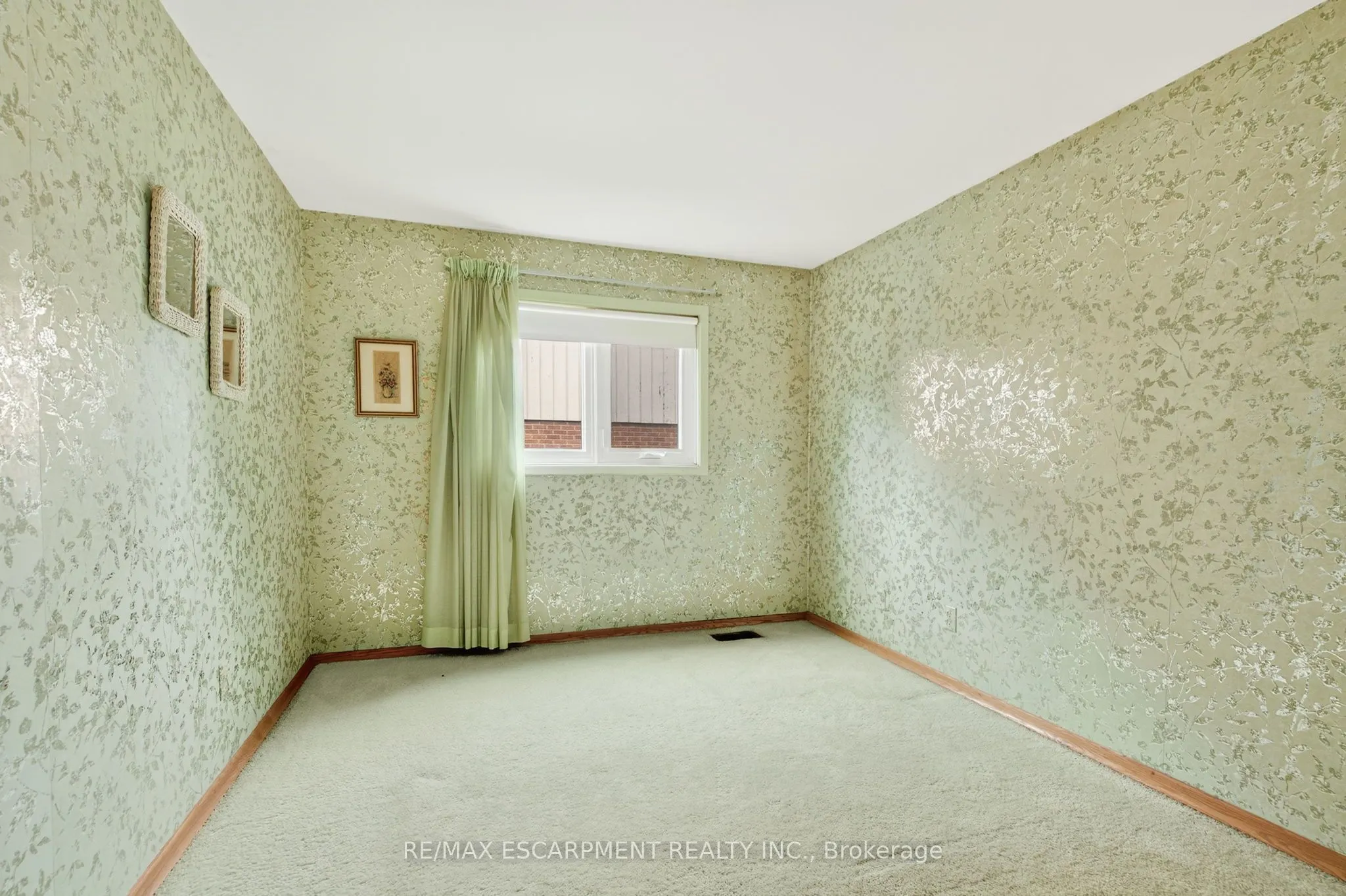 2280 Mansfield Drive