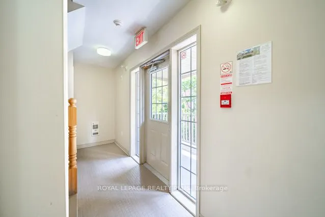 700 Neighbourhood Circle, #4