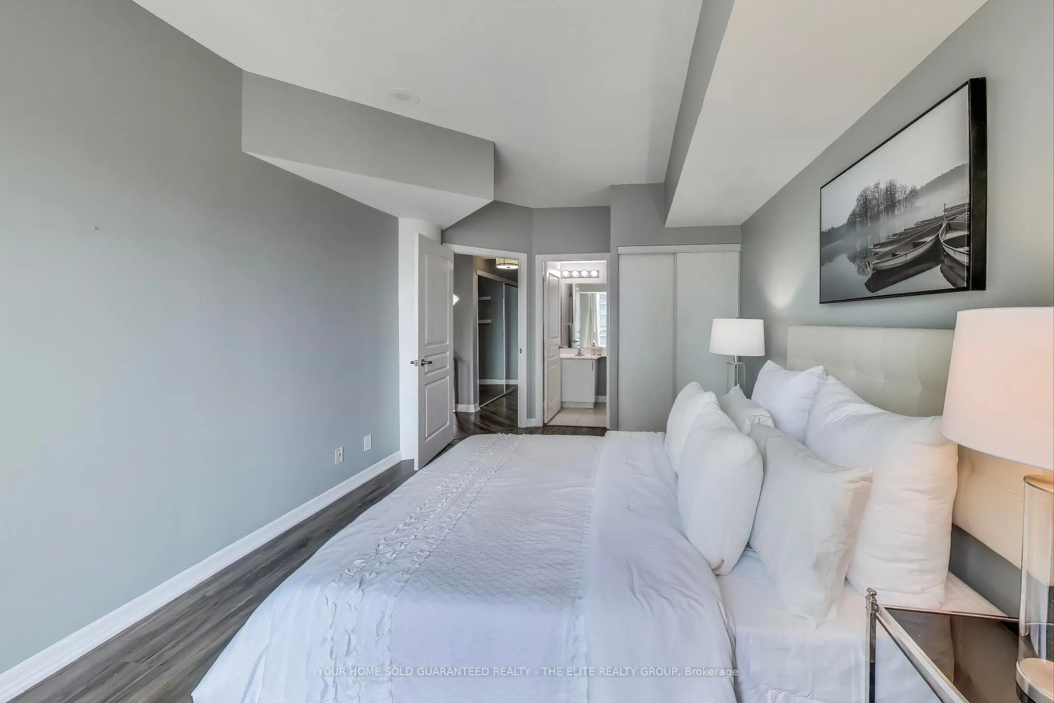 220 Burnhamthorpe Road W, #1107