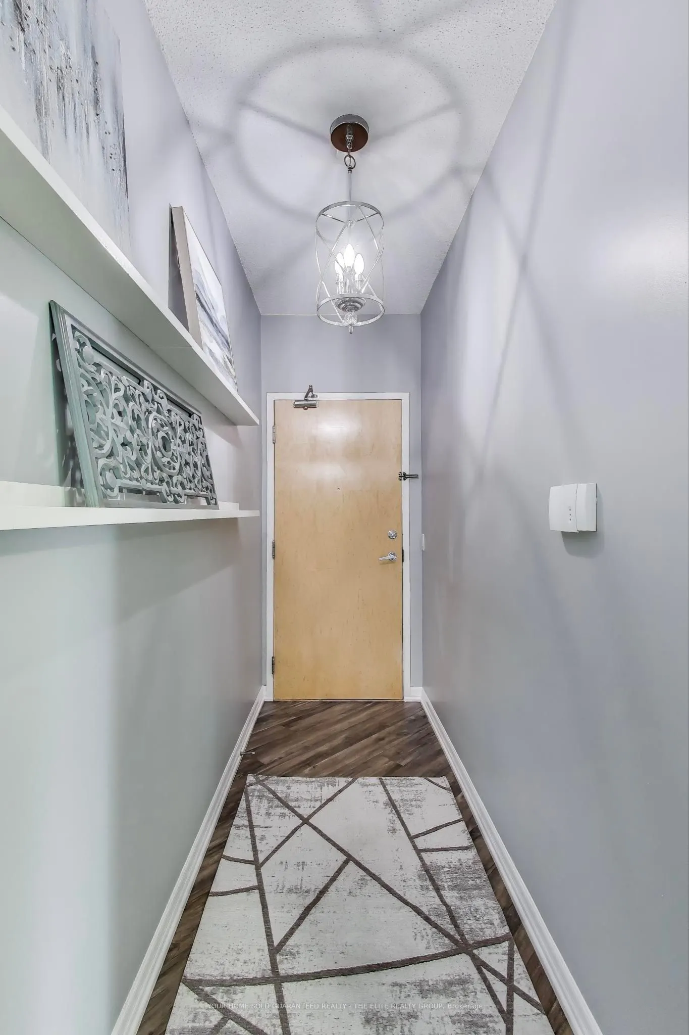 220 Burnhamthorpe Road W, #1107