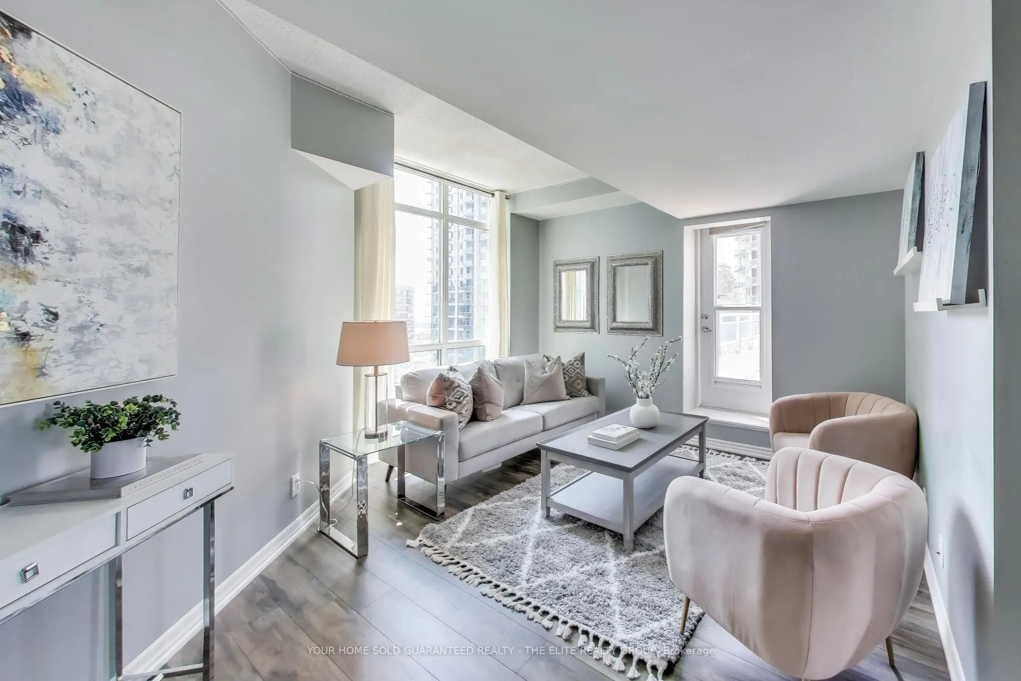 220 Burnhamthorpe Road W, #1107