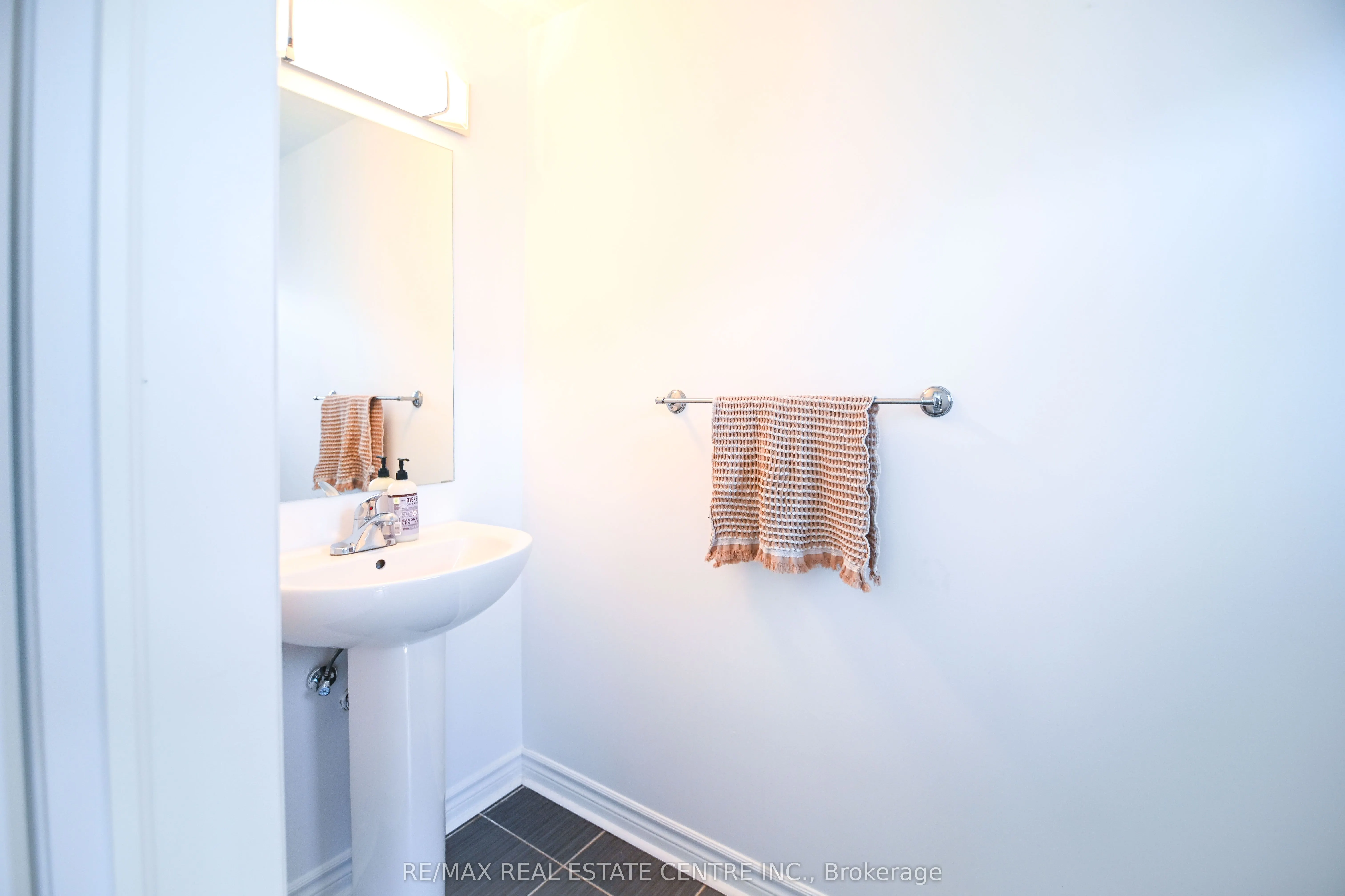 2420 Baronwood Drive, #11-03