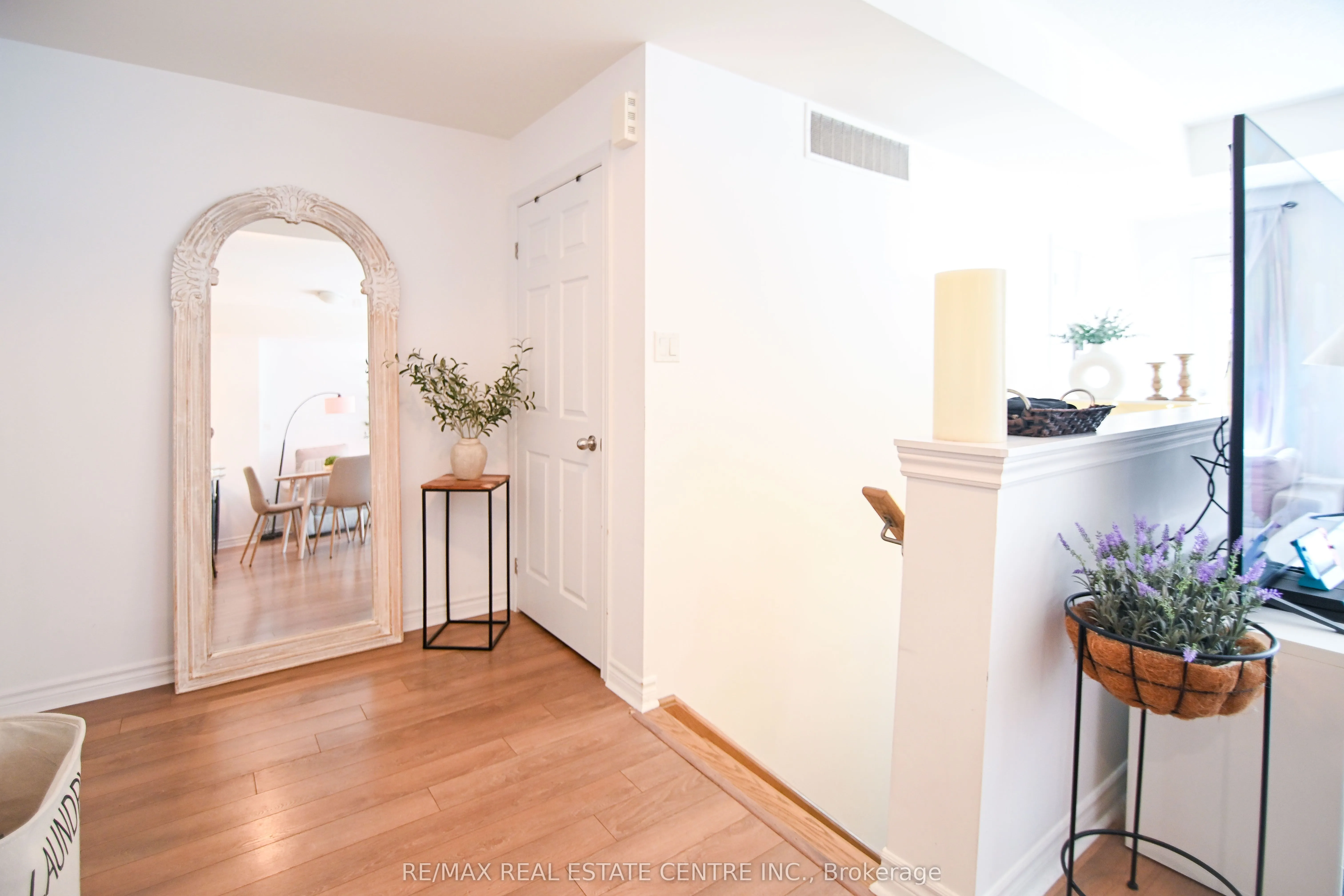 2420 Baronwood Drive, #11-03
