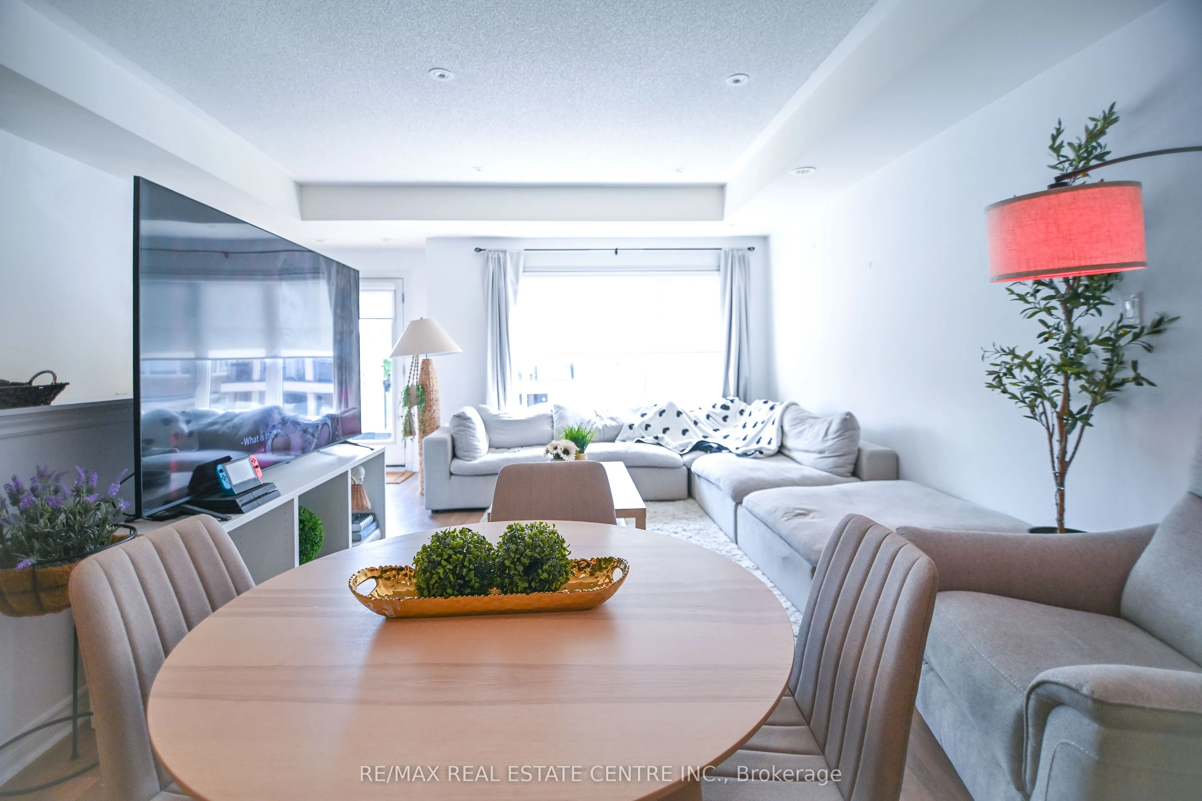 2420 Baronwood Drive, #11-03