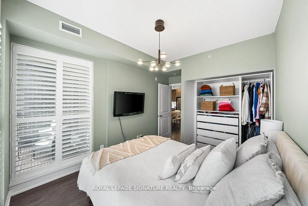 1284 Guelph Line, #317