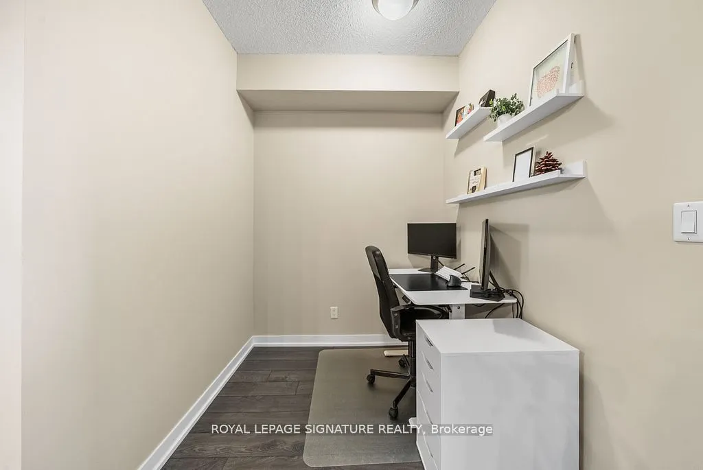 1284 Guelph Line, #317