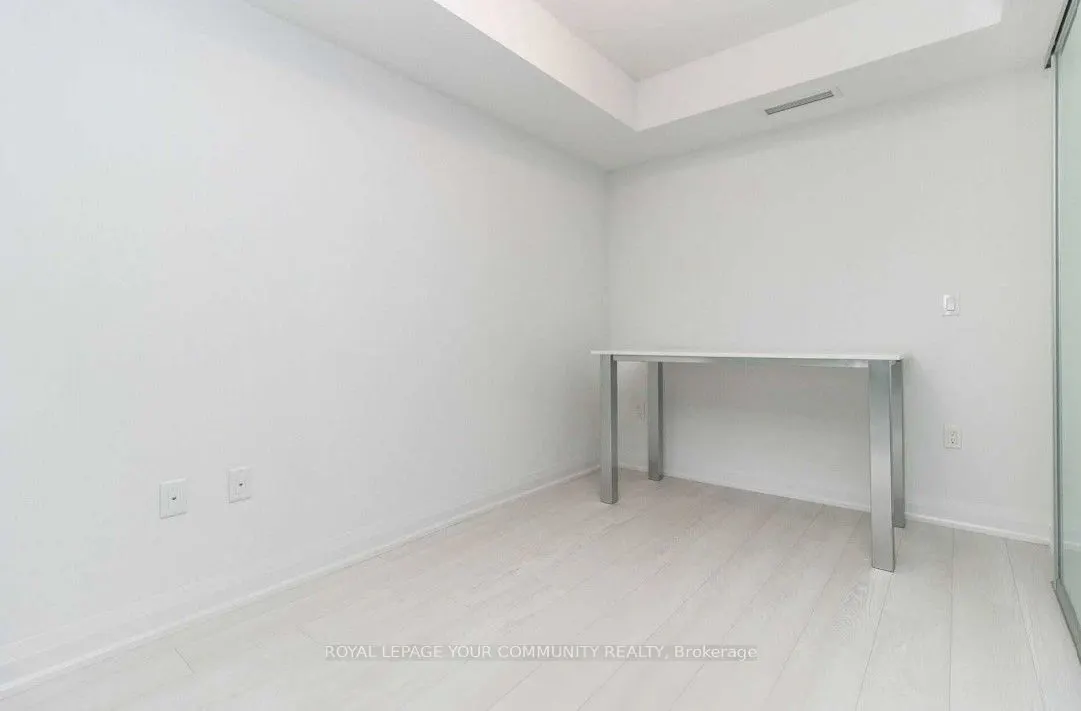 26 Gibbs Road, #450