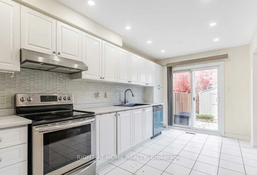 7049 Graydon Court