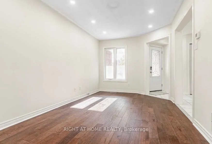7049 Graydon Court