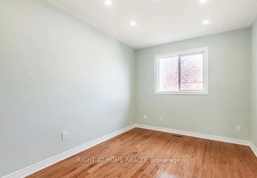 7049 Graydon Court