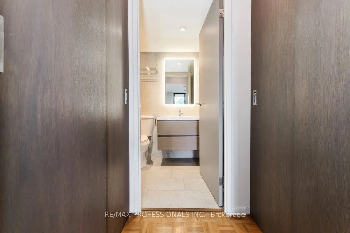 100 Quebec Avenue, #407