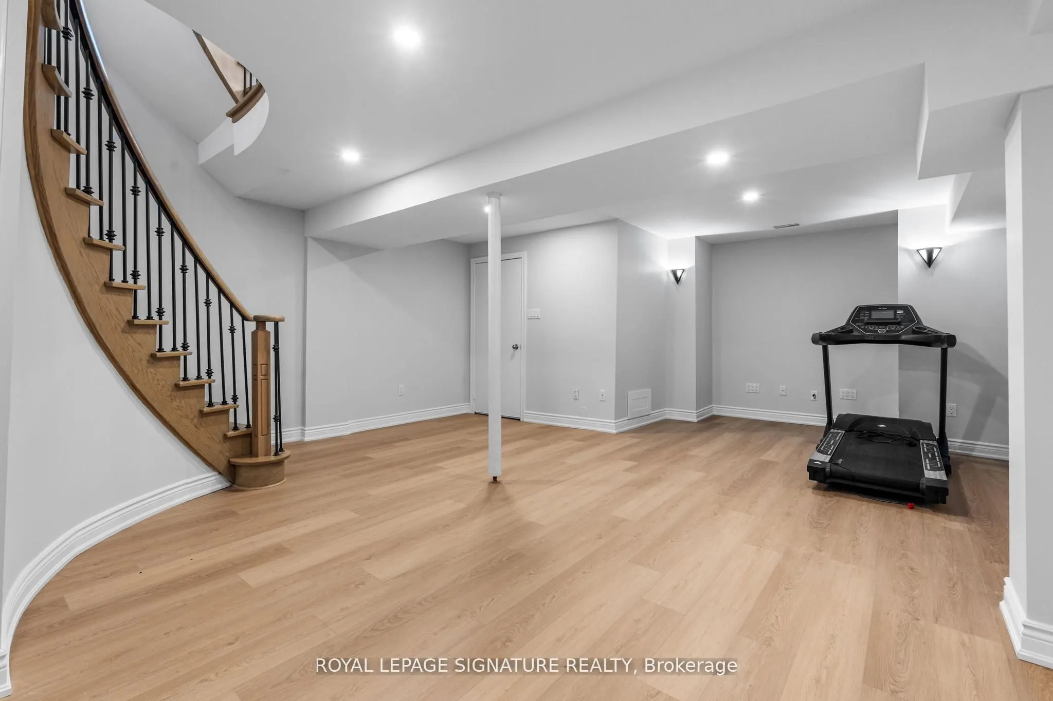 5971 Greensboro Drive