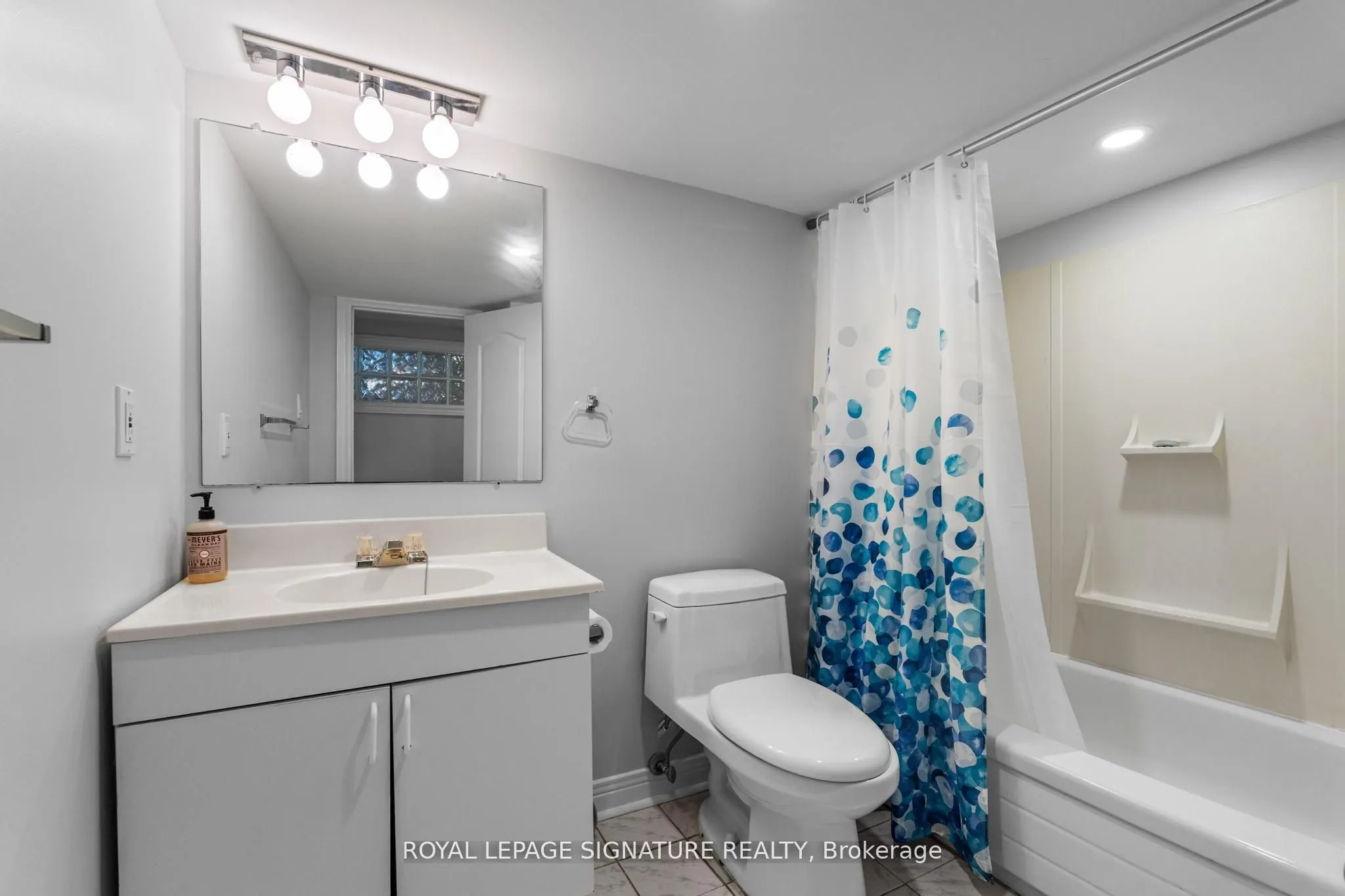 5971 Greensboro Drive
