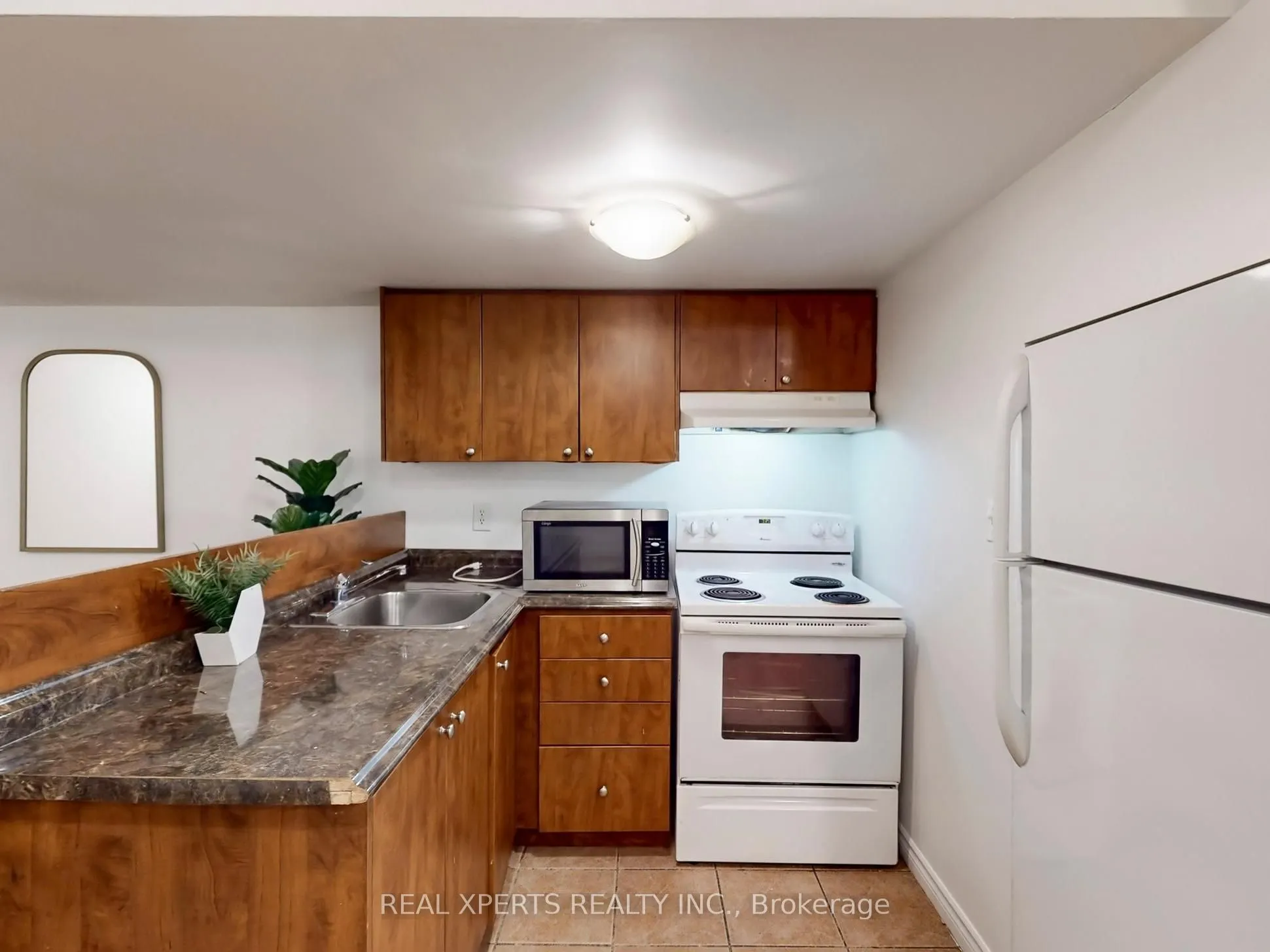 251 Murray Ross Parkway