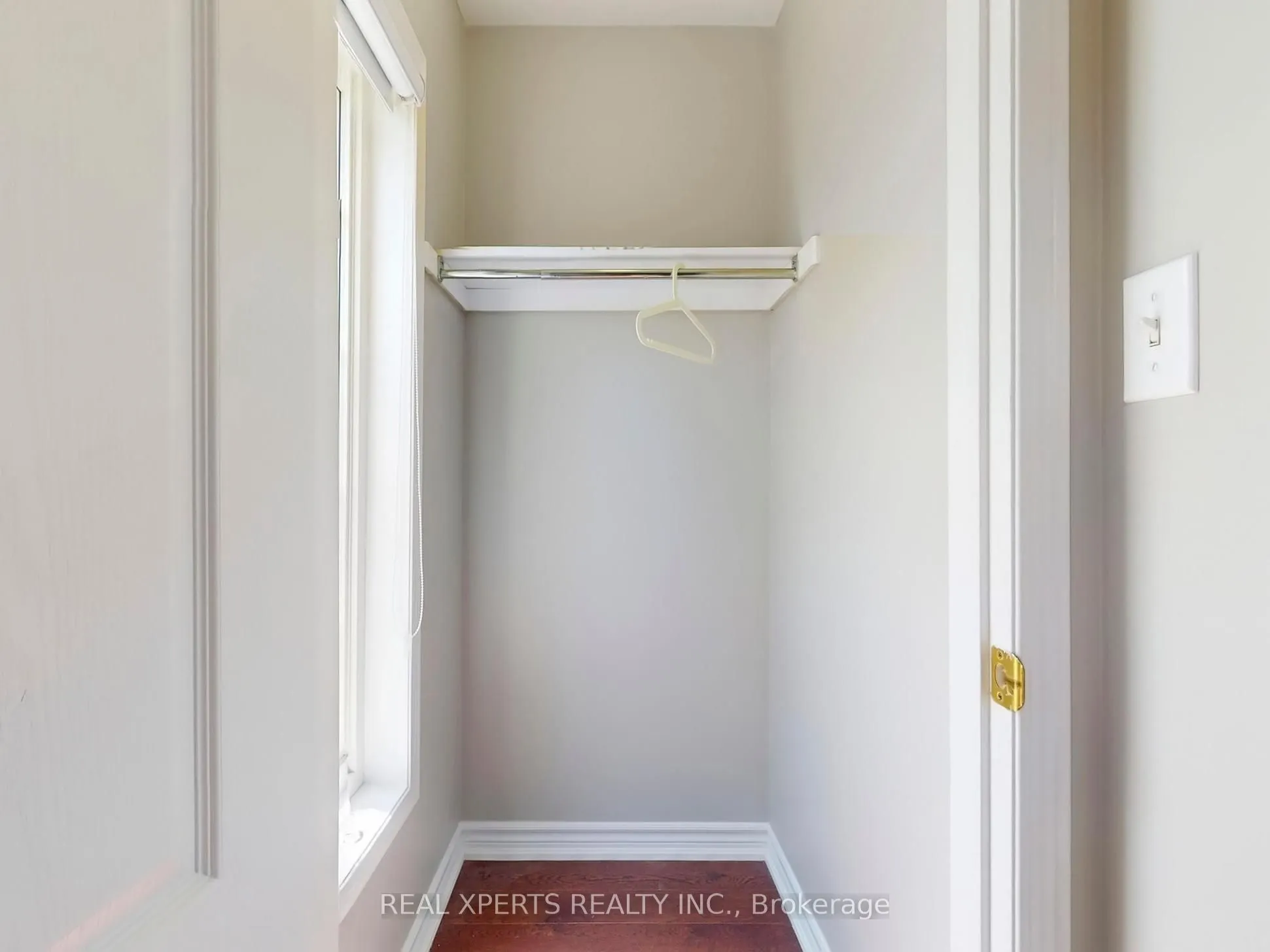 251 Murray Ross Parkway