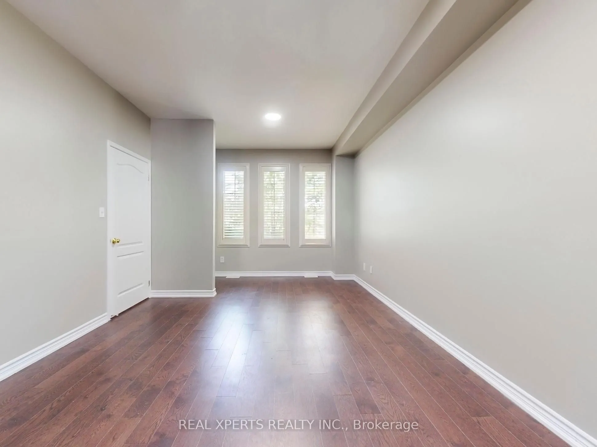 251 Murray Ross Parkway