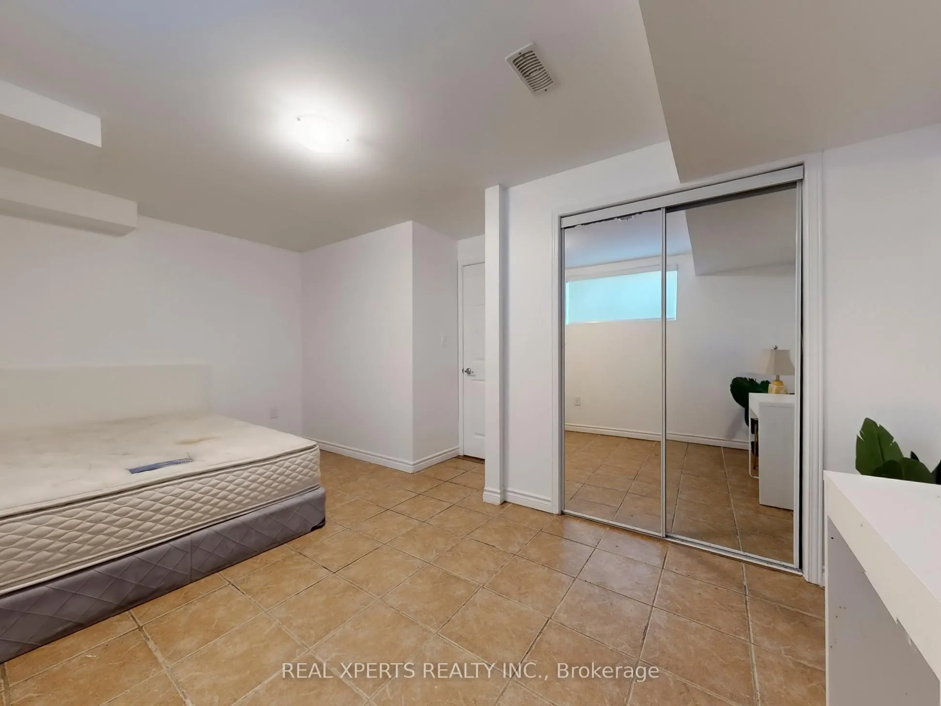 251 Murray Ross Parkway