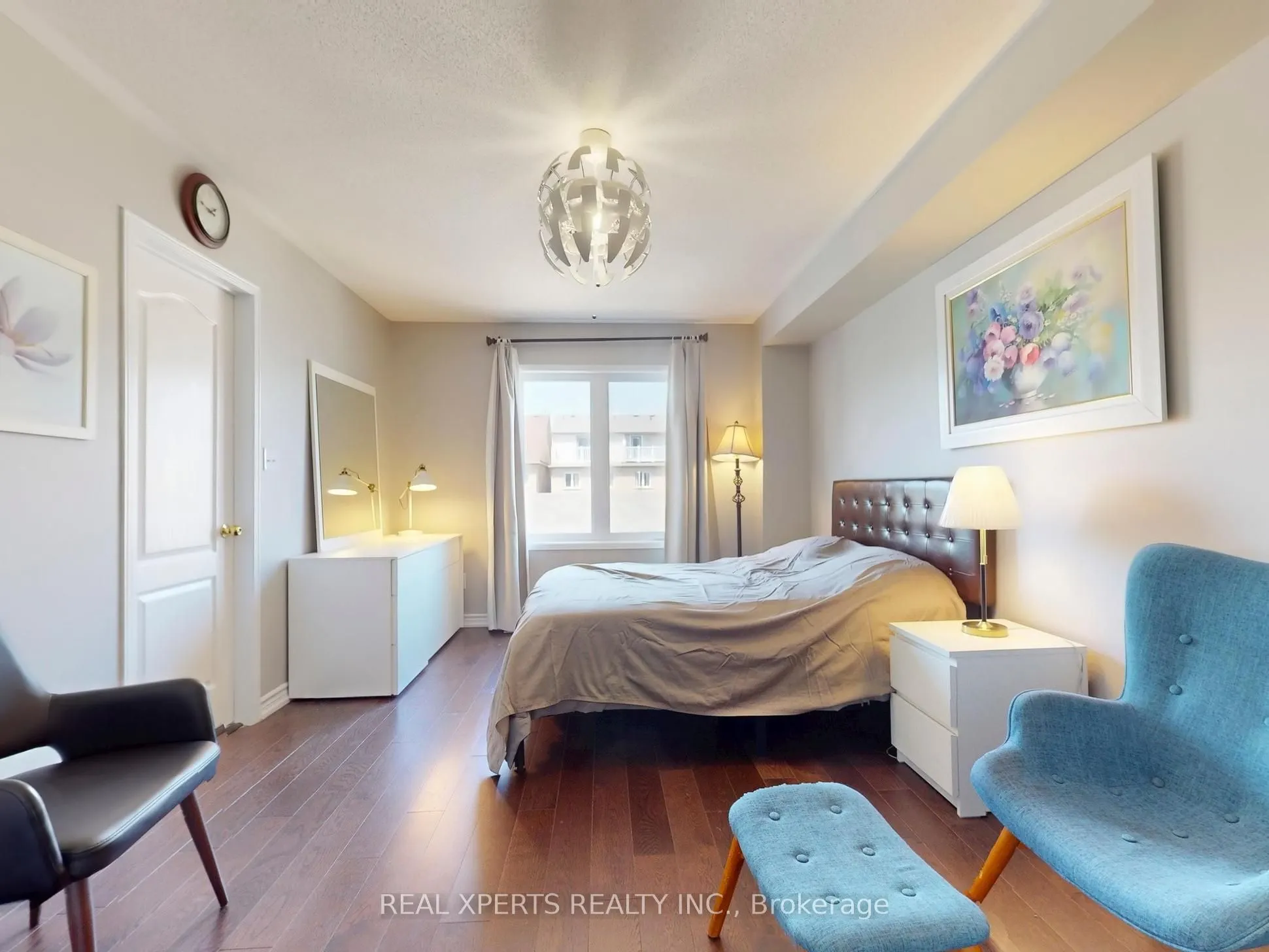 251 Murray Ross Parkway