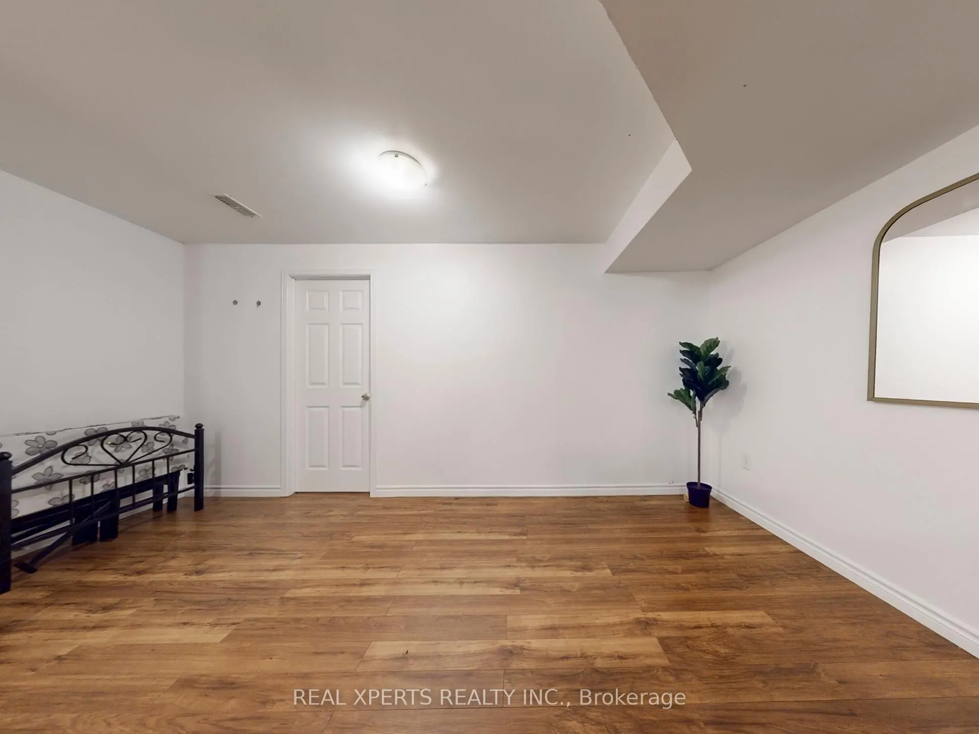251 Murray Ross Parkway