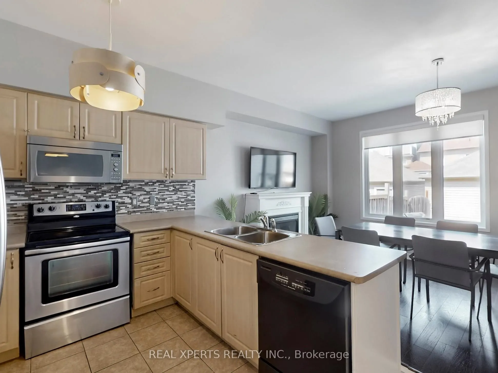 251 Murray Ross Parkway