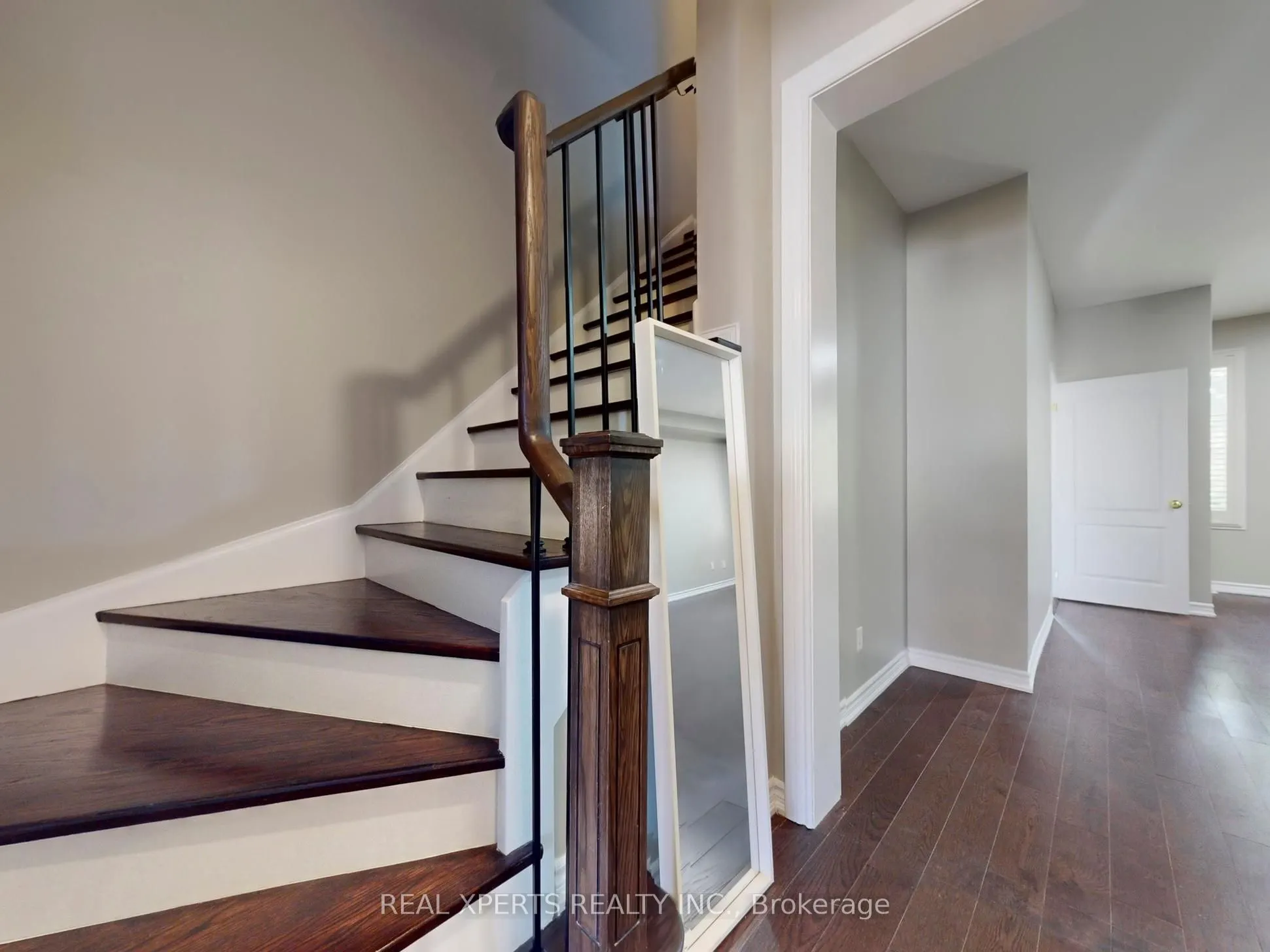 251 Murray Ross Parkway