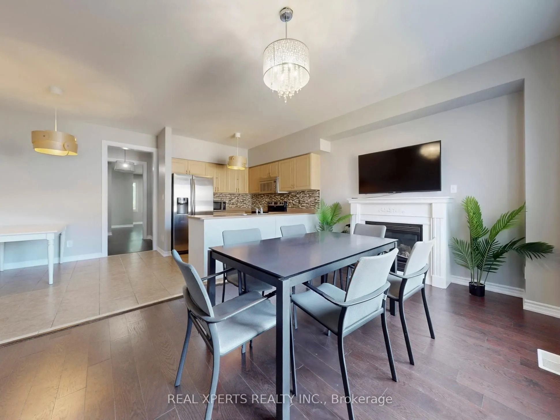 251 Murray Ross Parkway