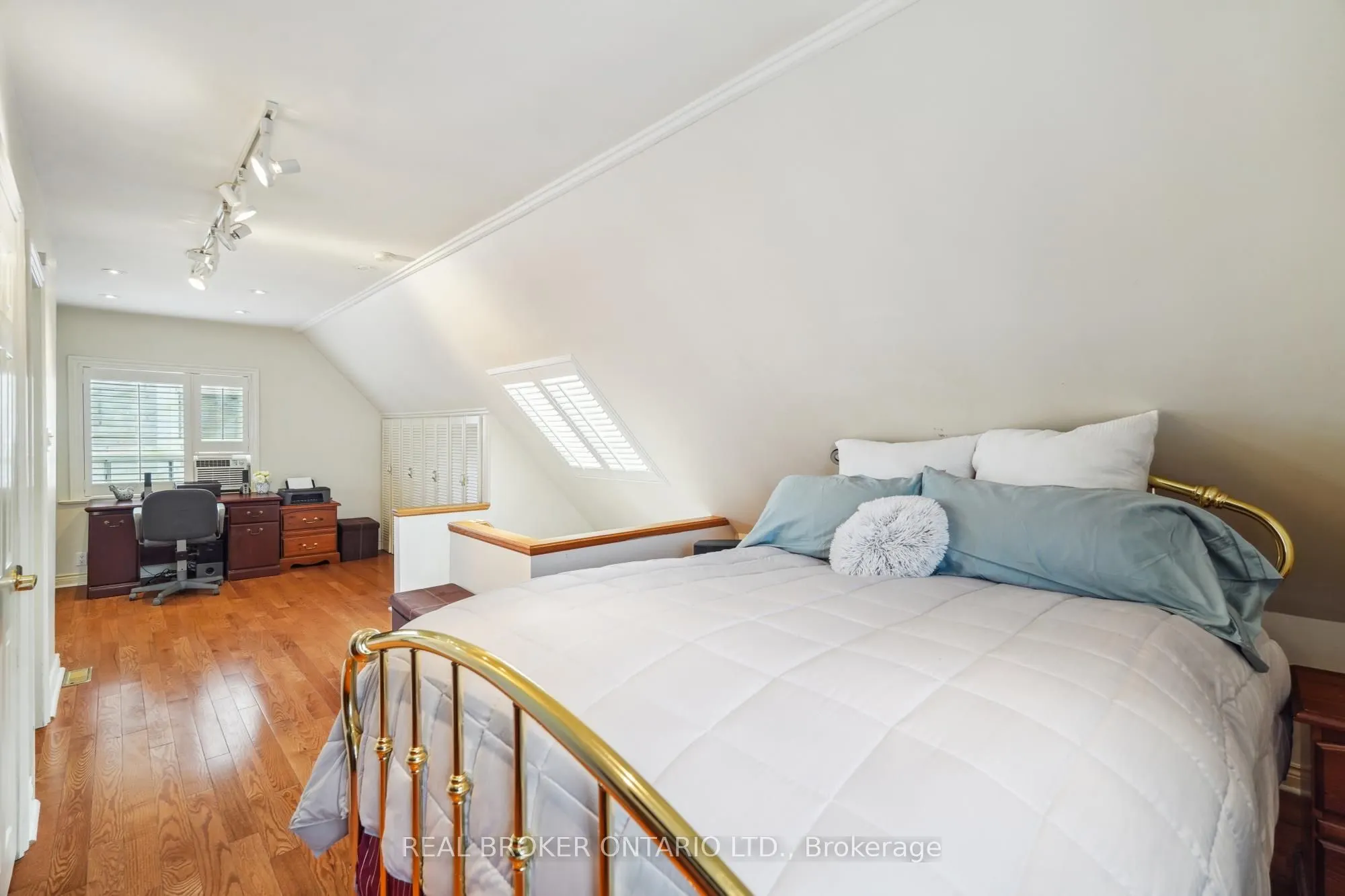 38 Riverview Heights