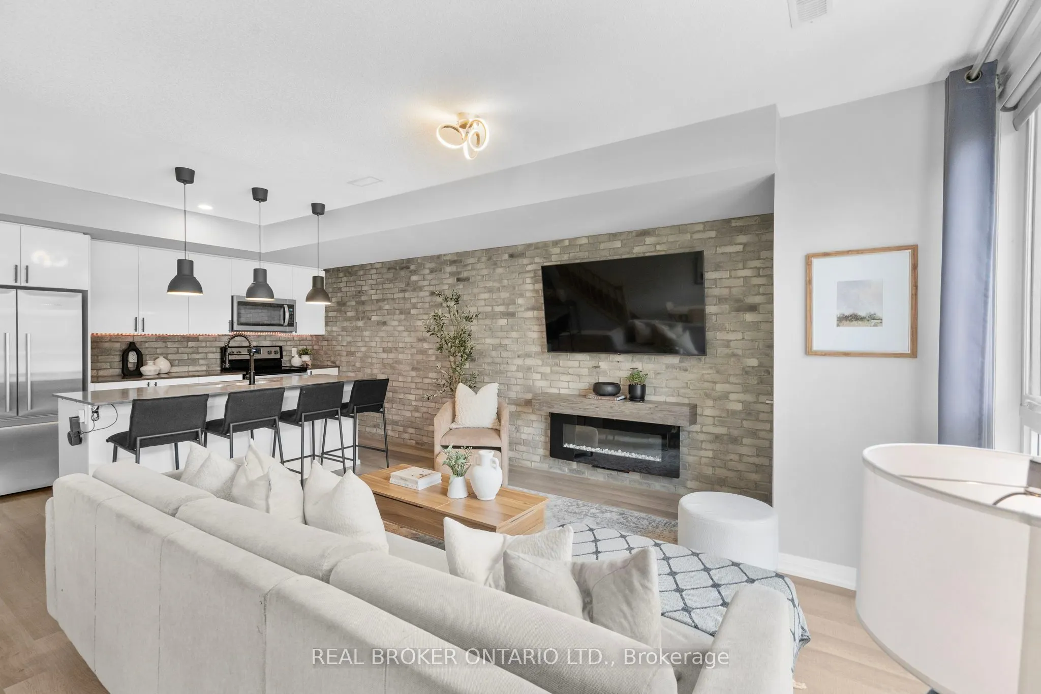 1204 Main Street E, #207