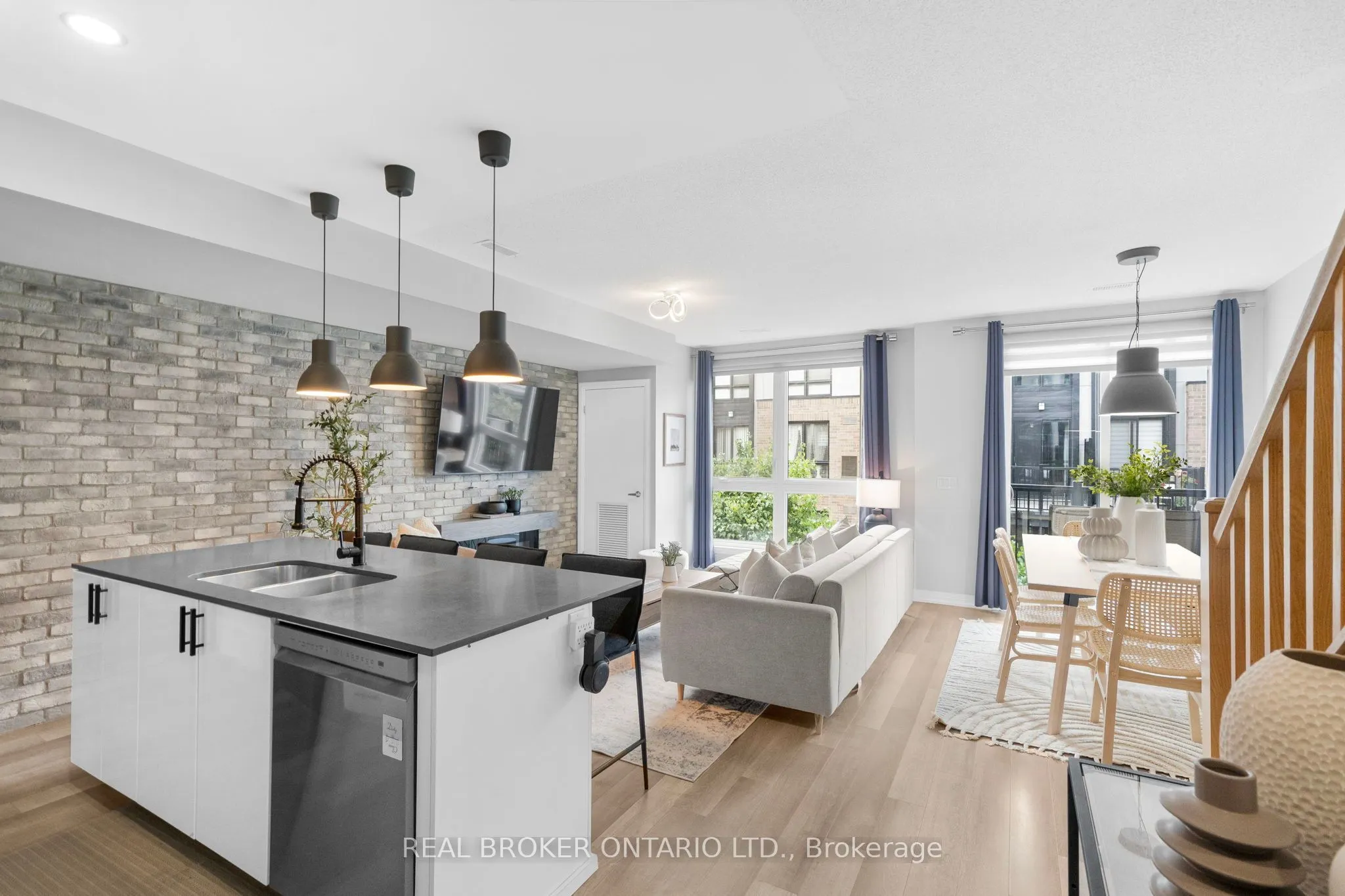 1204 Main Street E, #207