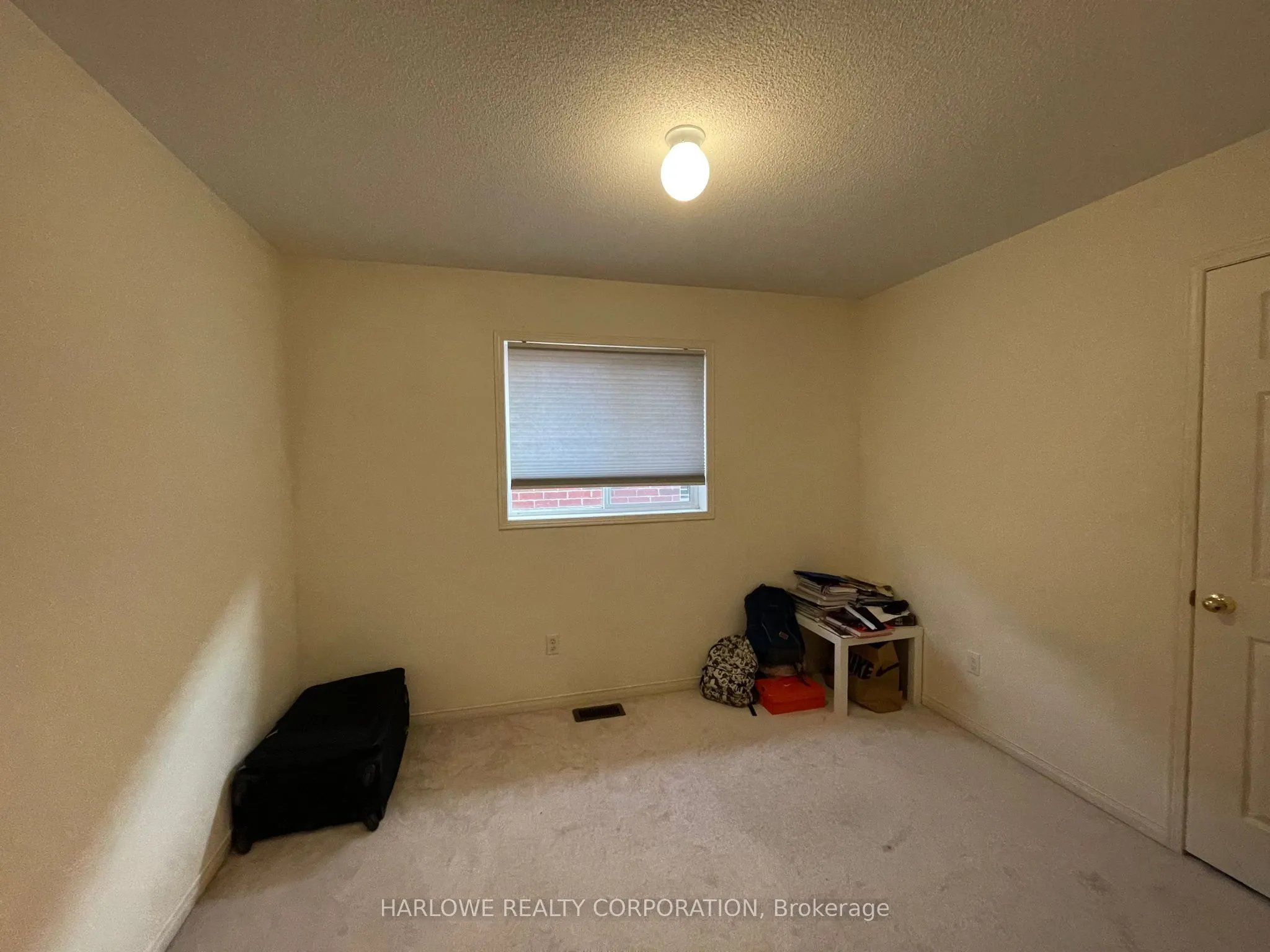54 Travis Crescent, #Upper