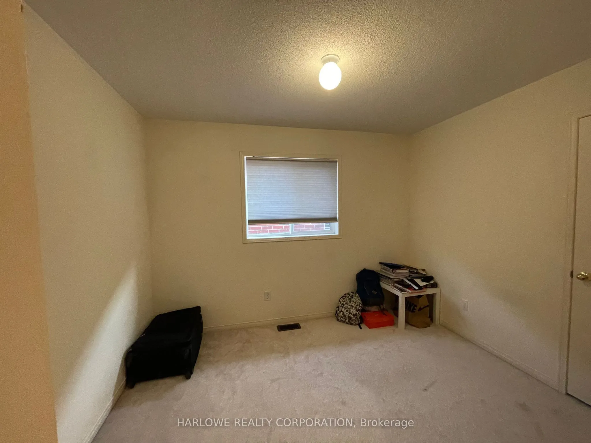 54 Travis Crescent, #Upper