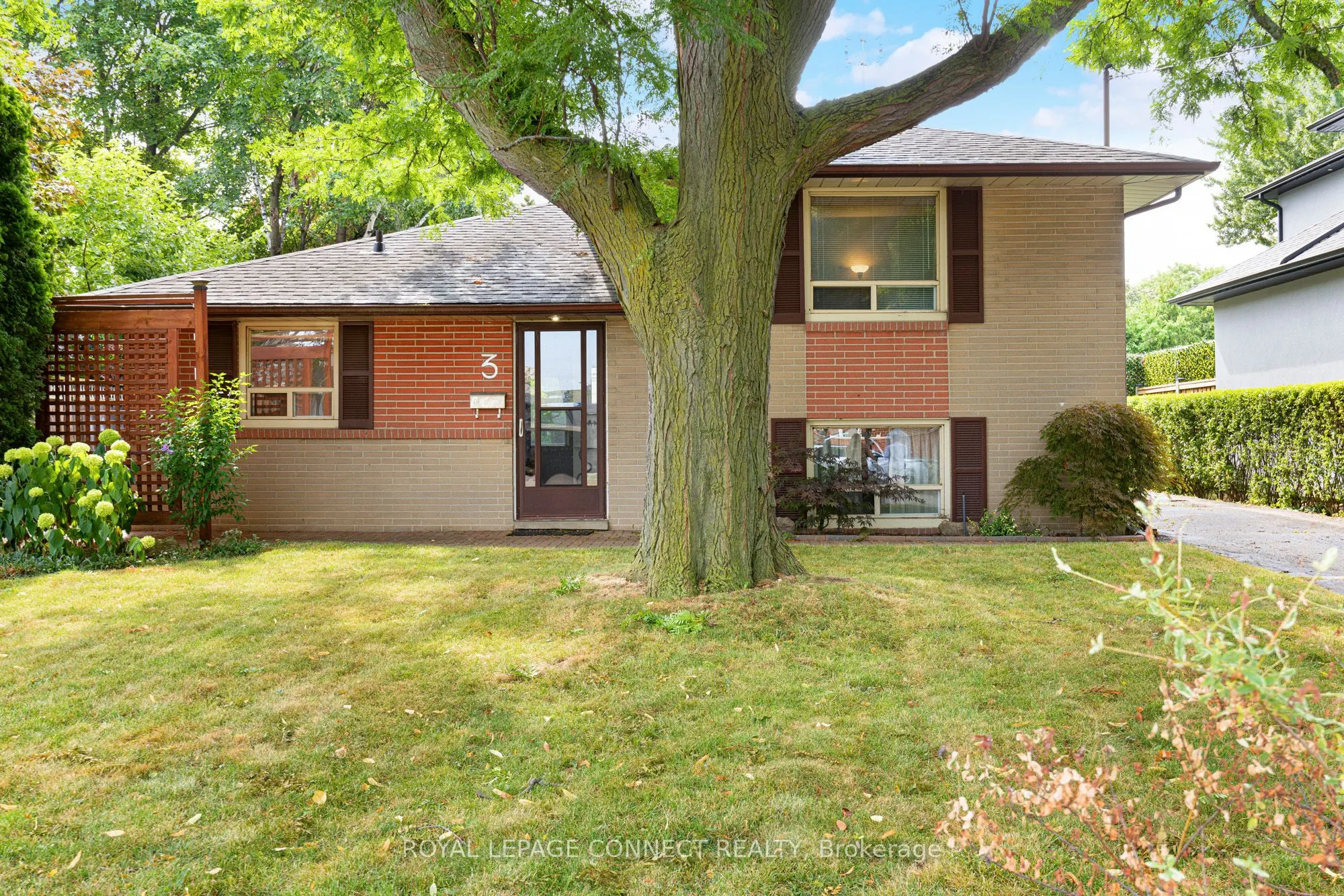 3 Brougham Crescent