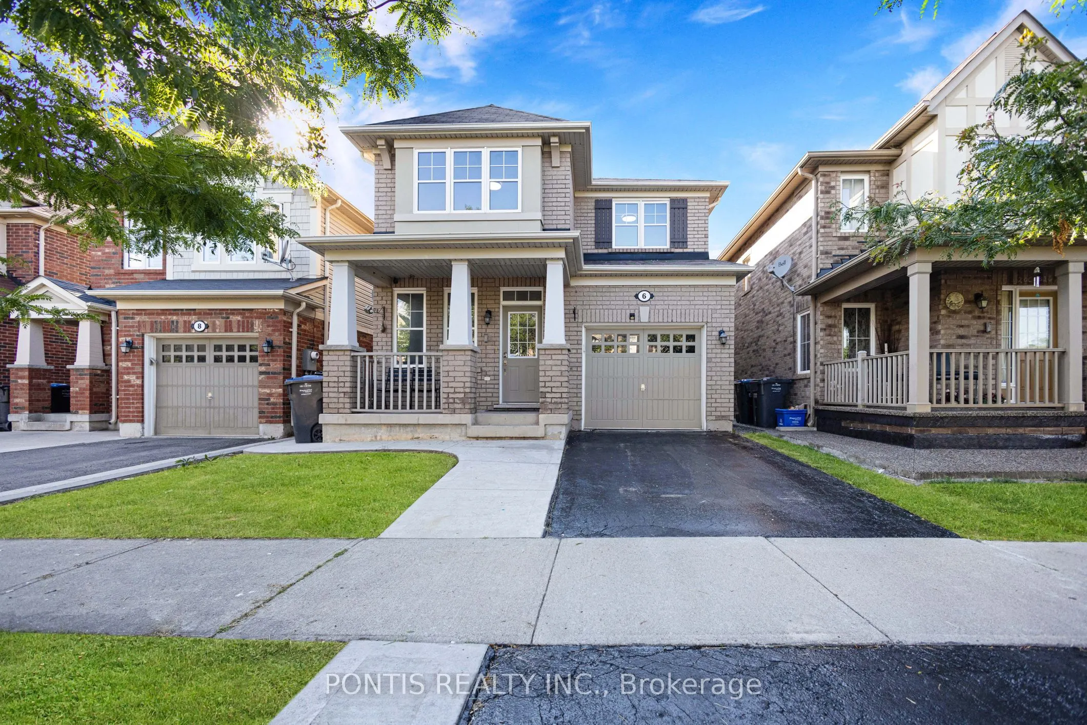 6 DULVERTON Drive