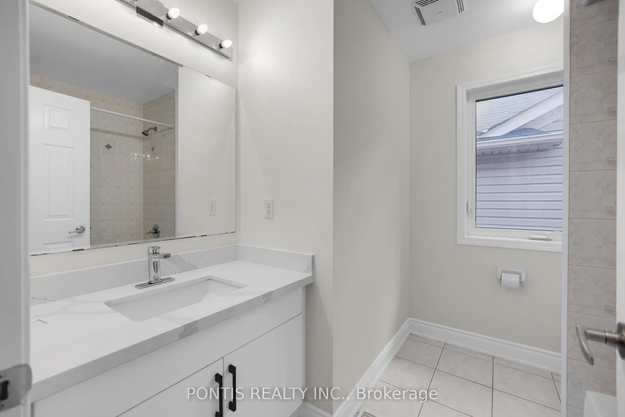 6 DULVERTON Drive