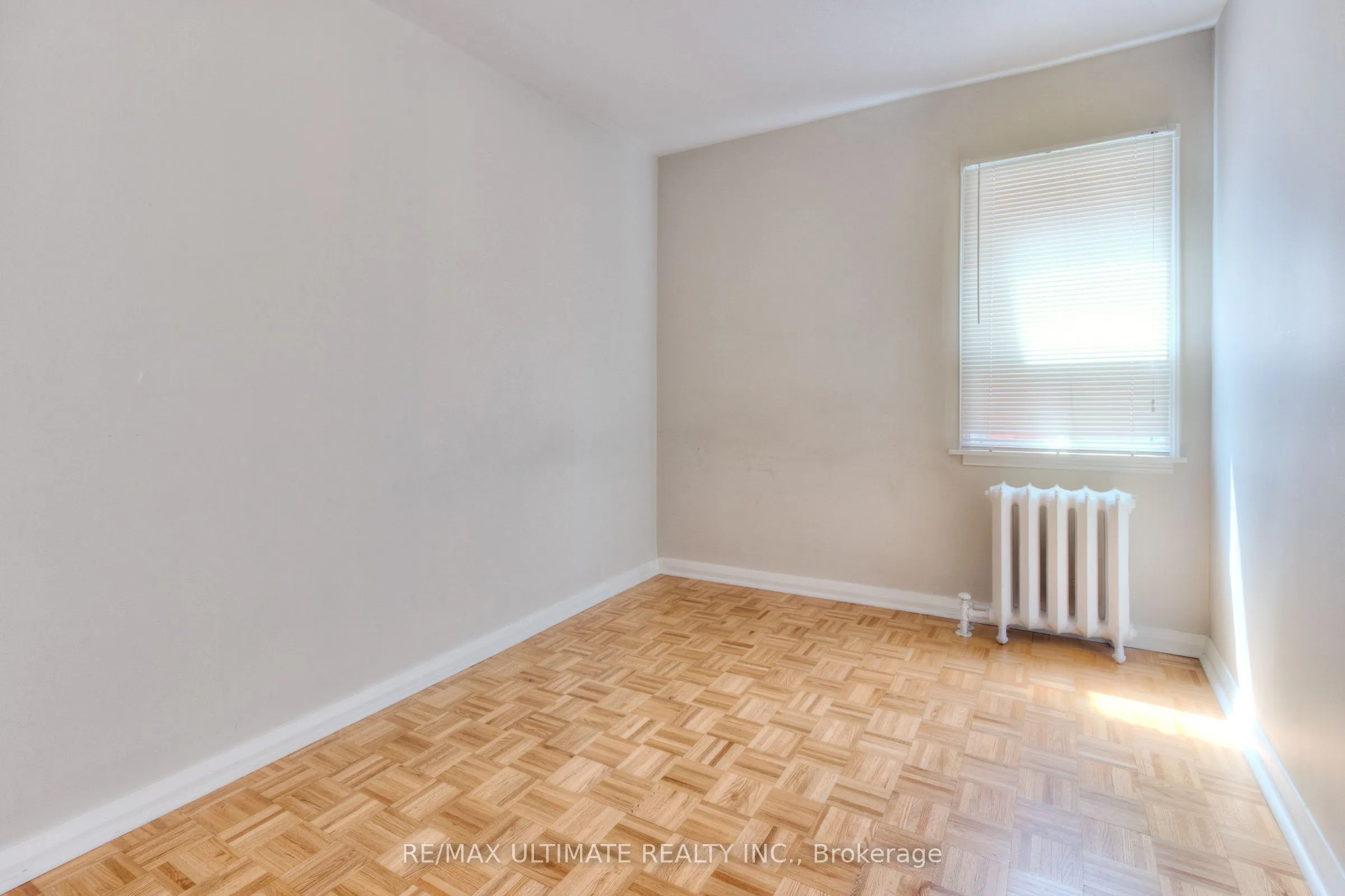 1652 Dufferin Street, #Main