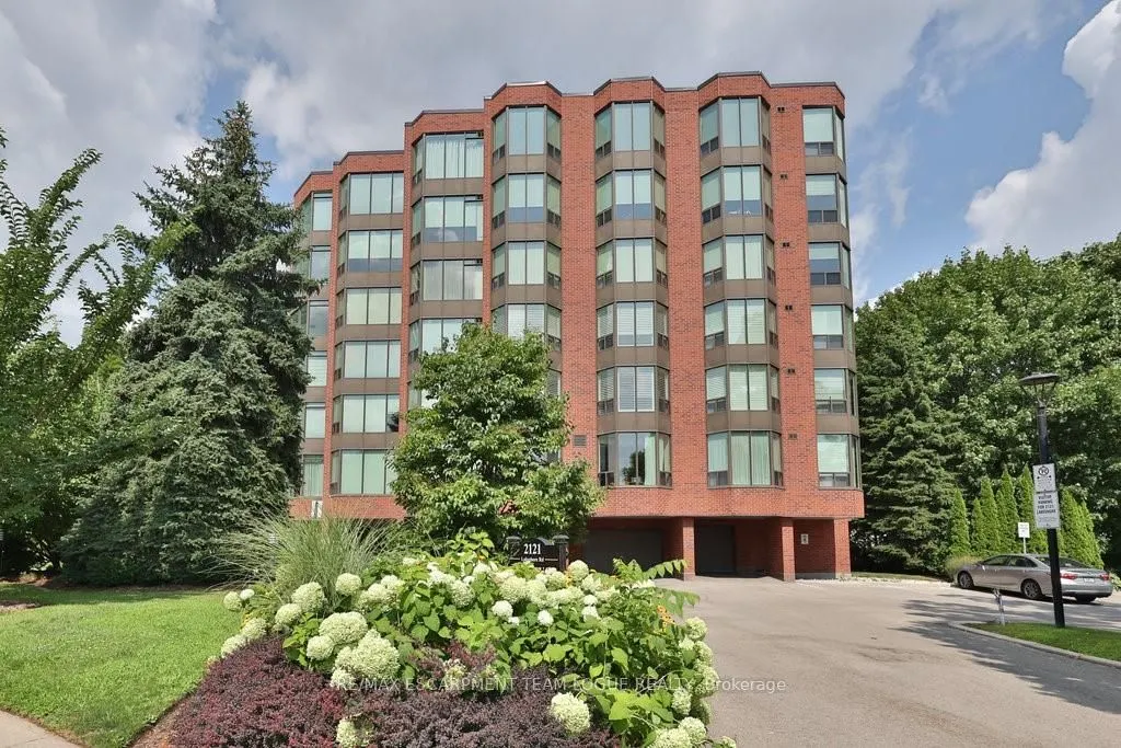 2121 Lakeshore Road, #502