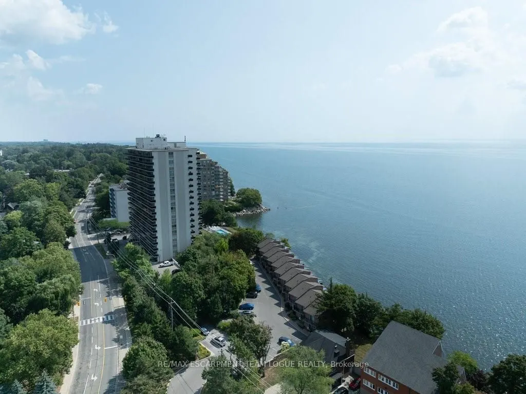 2121 Lakeshore Road, #502