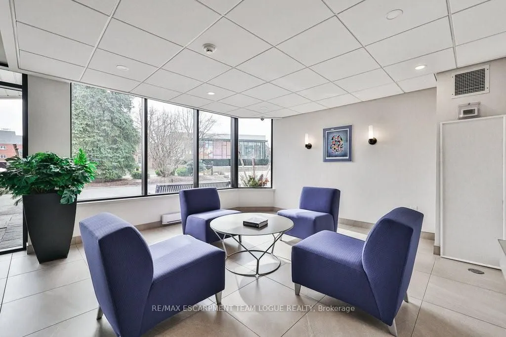 2121 Lakeshore Road, #502