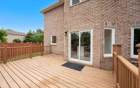 68 Blackwell Place N