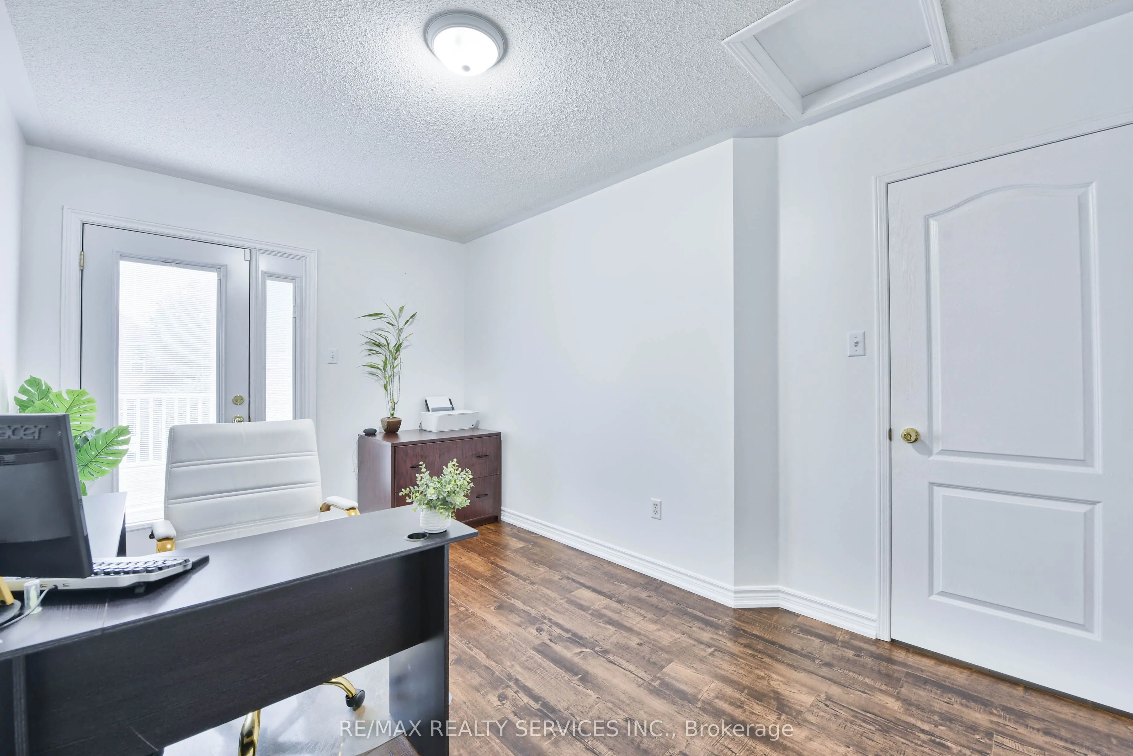 1075 Carding Mill Place