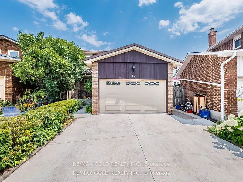 33 St. Emilion Way