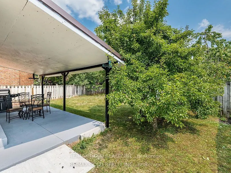 33 St. Emilion Way