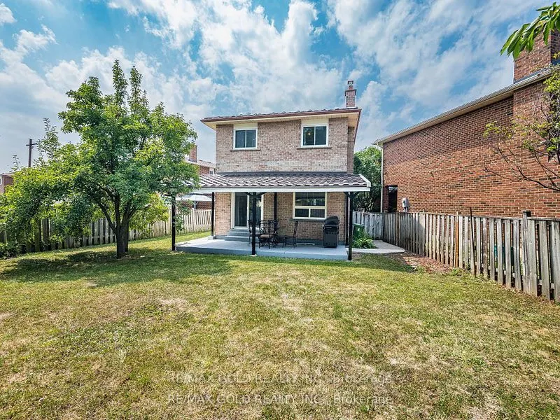 33 St. Emilion Way