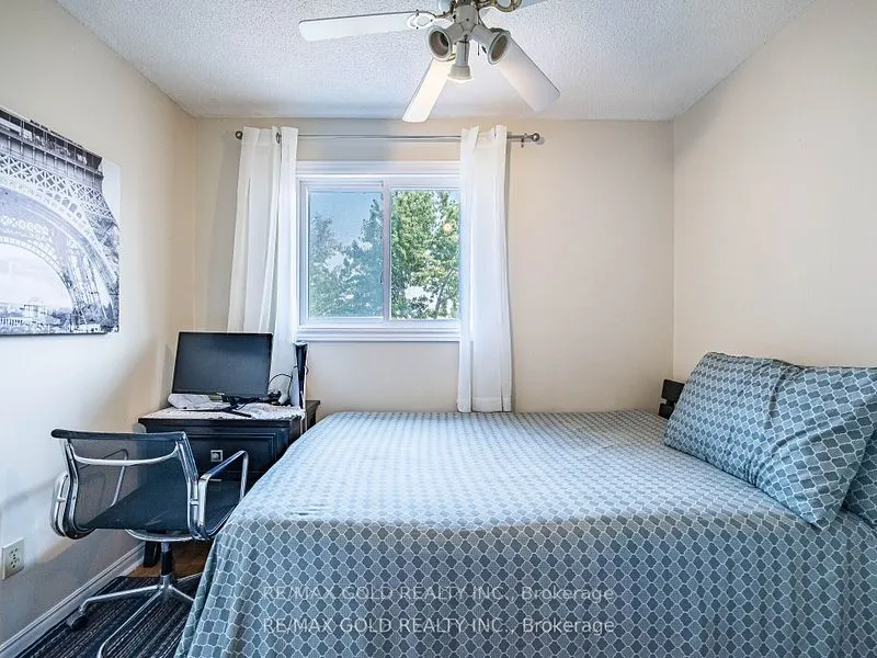 33 St. Emilion Way
