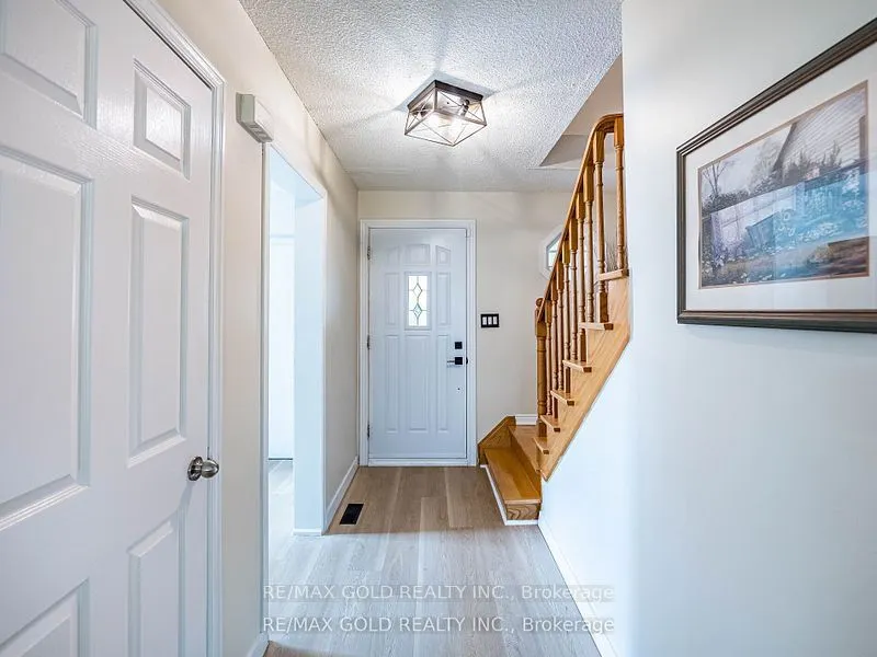 33 St. Emilion Way