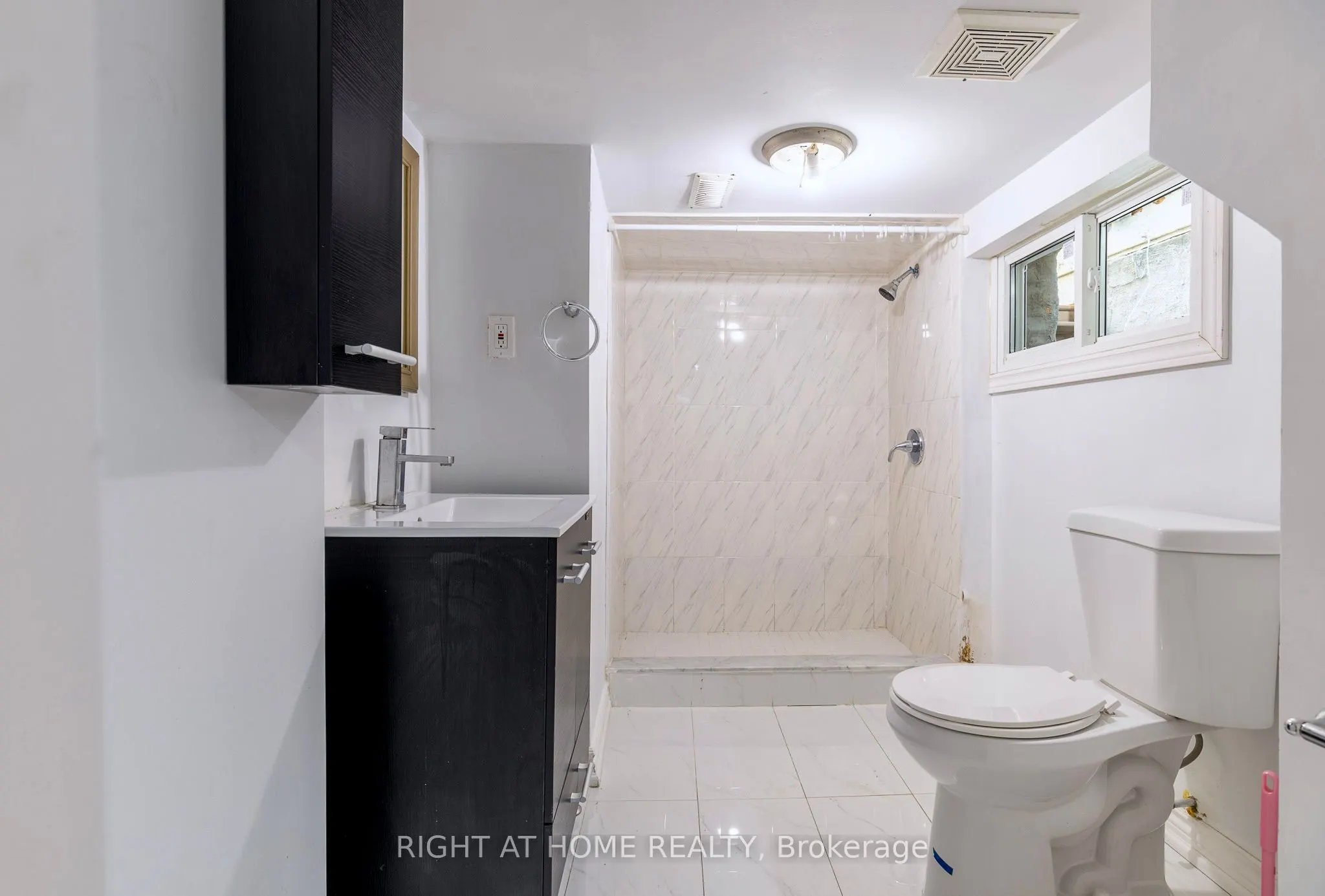266 Earlscourt Avenue