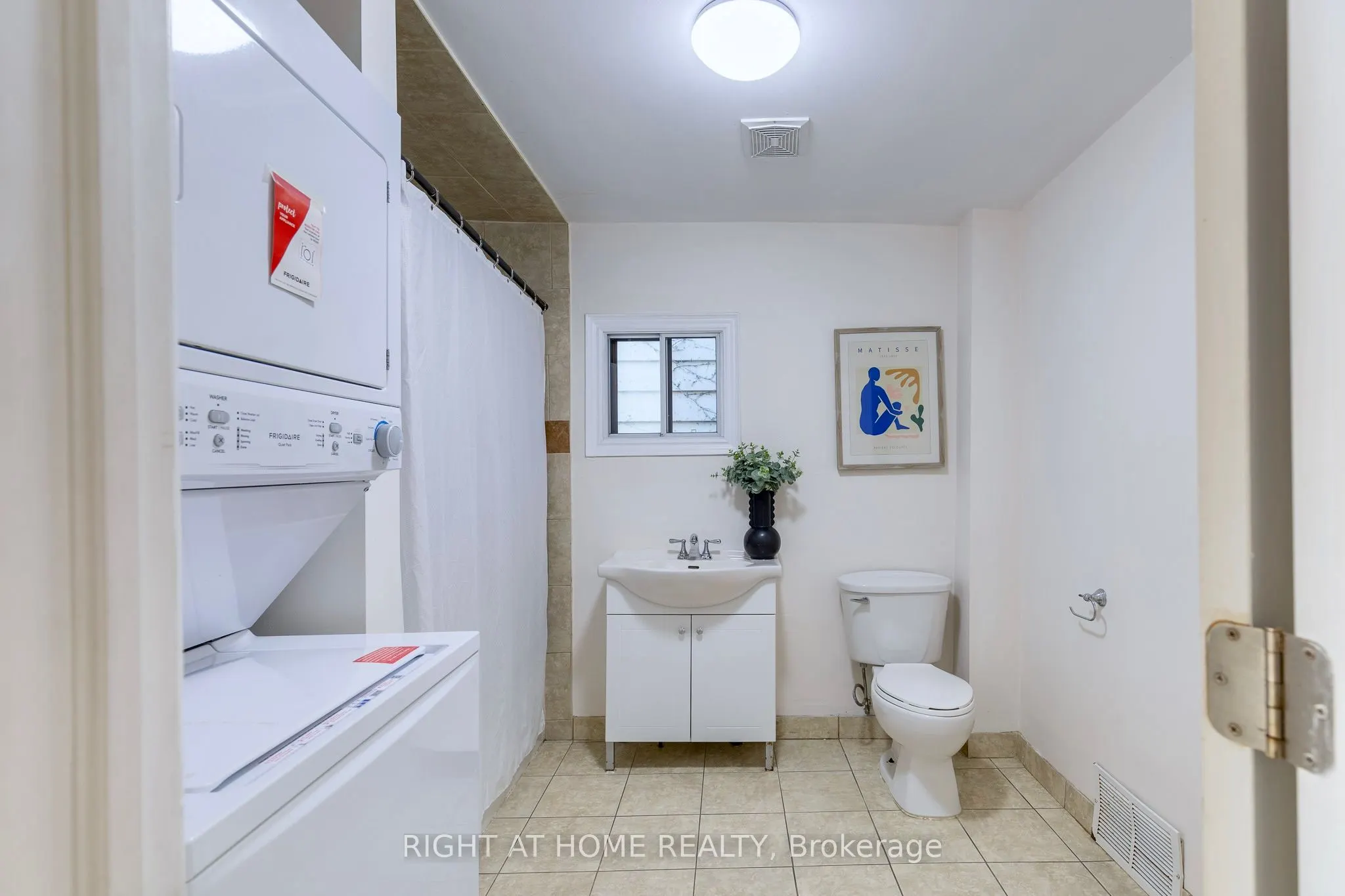 266 Earlscourt Avenue