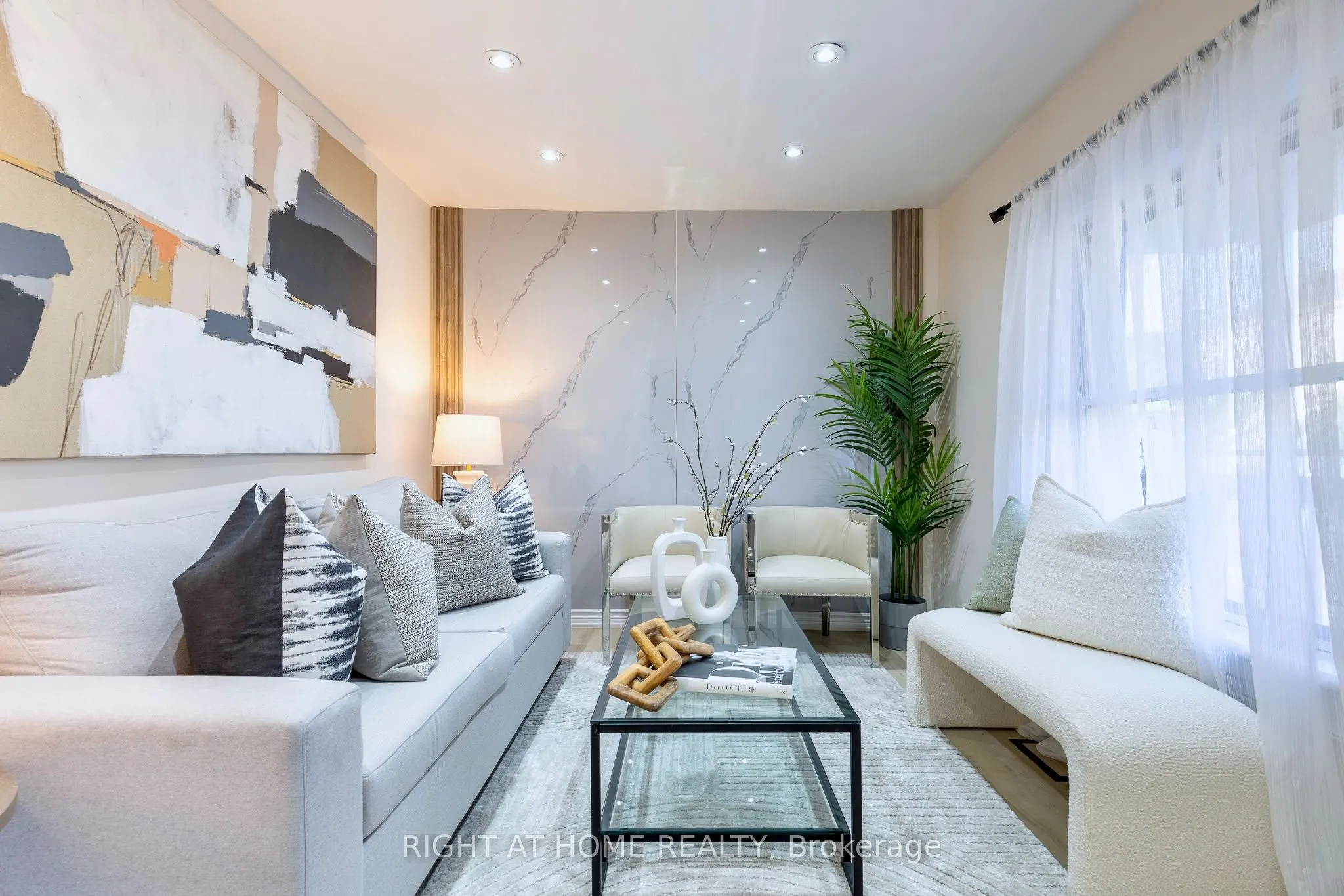 266 Earlscourt Avenue