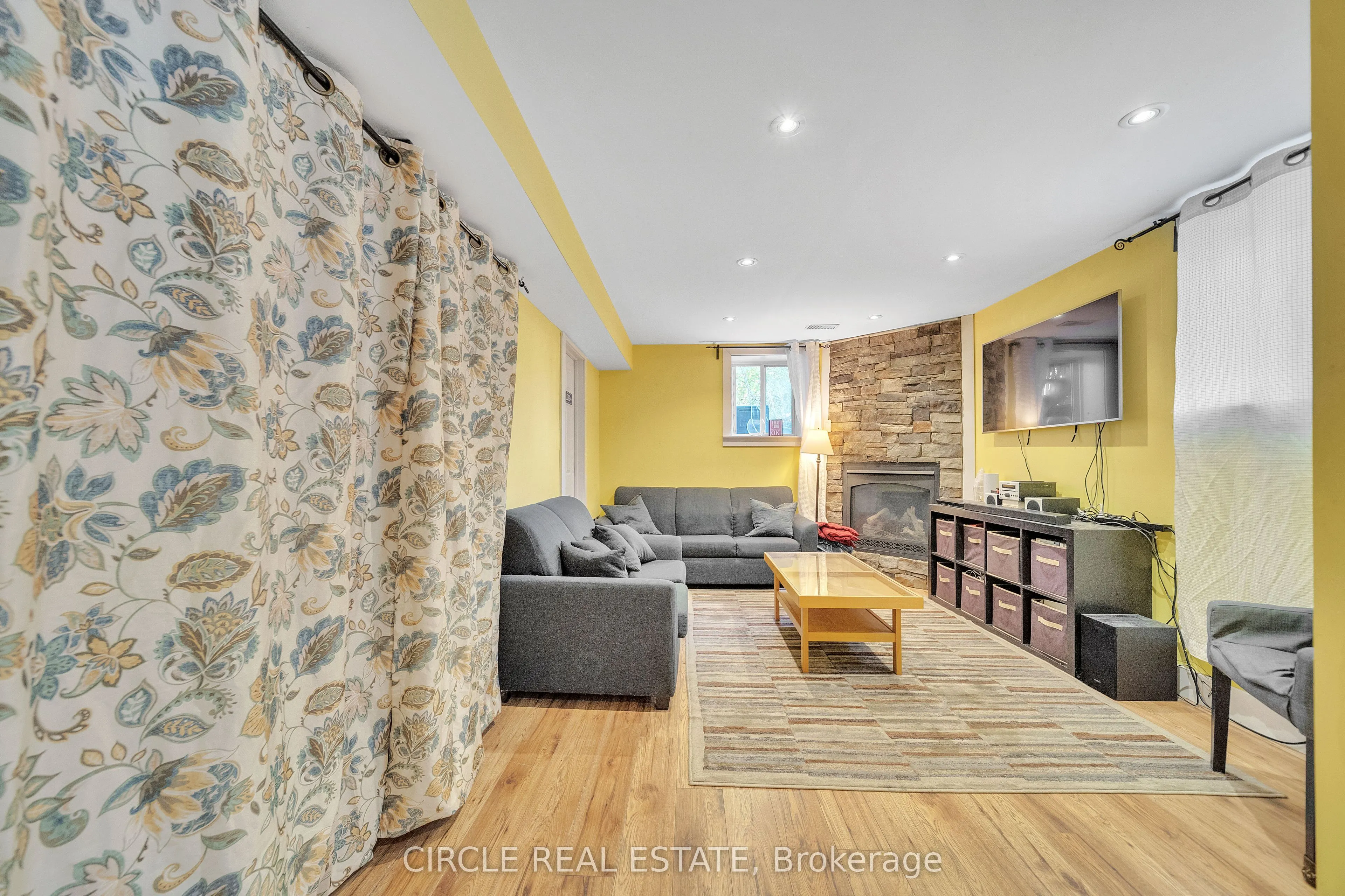 1043 Shaw Drive